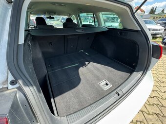 Volkswagen Golf DSG 1,6 85 KW 2 MAJ CZ - 19