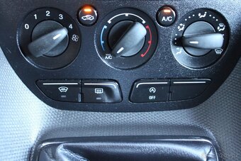 Ford Transit Connect - 19