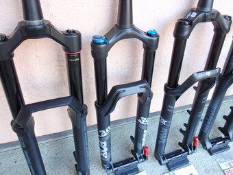 Nové vidlice Fox 34 a Rock Shox Zeb, 35, Recon, Judy - 19