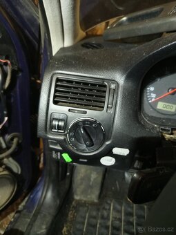 VW Bora 1.6 16v díly - 19