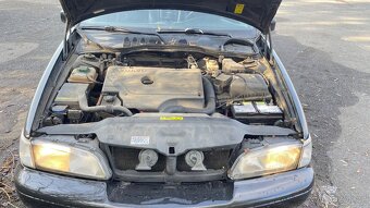 Volvo V70 2.5 TD (1998) – poctivé kombi s černou kůží - 19