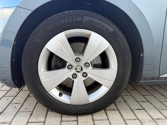 Škoda SUPERB TDi EVO DSG MATRIX VIRTUAL KŮŽE KAMERA TAŽNÉ - 19