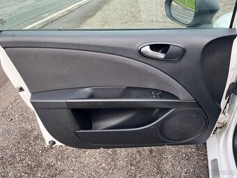 Seat Leon II 1.2 tsi rok 2012 77kw - 19