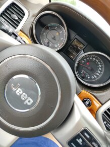 Náhradní díly Jeep Grand Cherokee wk2 - 19