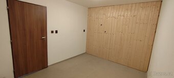 Prodej domu 237 m² s pozemkem 1 059 m² - 19