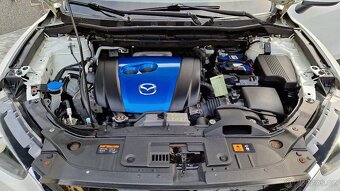 MAZDA CX 5 BENZÍN 2.0i 121 KW.1.MAJITEL.NEHAVAROVÁNO.8x ALU. - 19