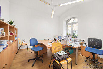 Pronájem kanceláře 140 m2 v Pardubicích, pronájem kanceláře  - 19