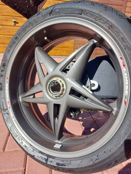 MV Agusta F4 750 - 19