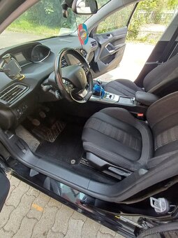 Peugeot 308 SW 2.0 BlueHDi 110 kW - 19