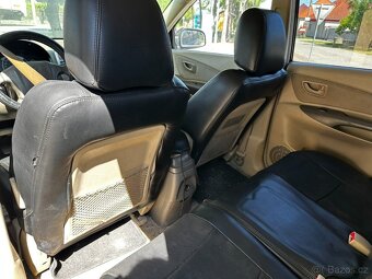 Hyundai Tucson 2.0 CRDi - 19