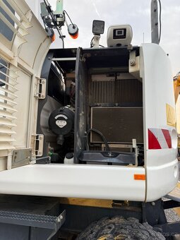 Kolový bagr KOMATSU PW148-11 - 19