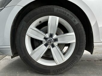 Passat 2.0 TDI 140kW 4Motion DSG - 19
