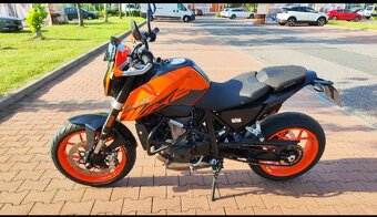 KTM Duke 690, r.v. 2018 - 19
