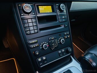 Volvo XC90 2.4 D5 4x4 AUT R-DESIGN FACELIFT NEZÁVISLE TOPENÍ - 19
