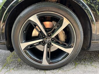 Audi Q7 3.0 TDI 200kW / S LINE / Black Edition / 7míst / DPH - 19