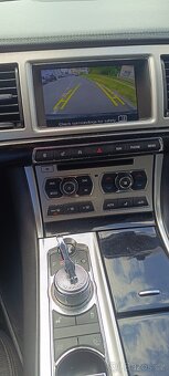 Jaguar XF 3,0 S nafta  RV 2015 - 19