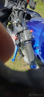 FZS 1000 - 19