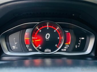 Volvo XC60 2.4D 4x4 5VÁLEC 140KW AUT 1.MAJITEL LED SERVISKA - 19