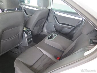 Škoda Octavia III FL,1.5TSI,fullLED,klima,výhřev,asistenti - 19