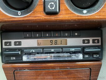 Mercedes Benz 300 D - 19