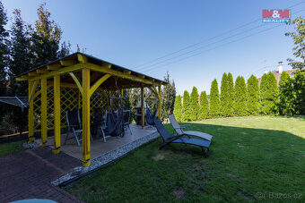 Prodej rodinného domu, 354 m², Dalovice, ul. V Břízkách - 19