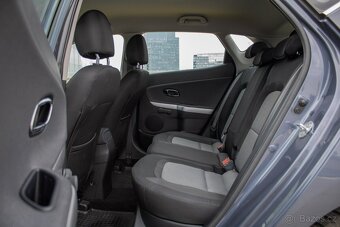 KIA Ceed 1.4 CRDi WGT Silver, TOP stav, nebúrané, SR pôvod - 19
