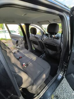 Dacia Lodgy 2/2019, 1.6, naj. 58tis, tech. 2/2027 - 19