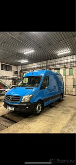 Mercedes Benz Sprinter - obytná dodávka - 19