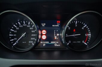 Land Rover Discovery Sport 2.0L TD4 SE AT - 19