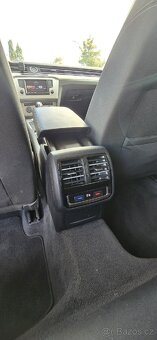 Volkswagen Passat B8 Variant 2.0 TDI 140 kW automat rok 2015 - 19