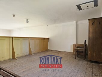 Historická budova s potenciálem přeměny na moderní rodinný d - 19