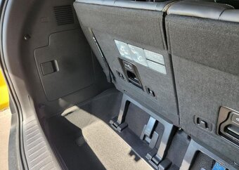 Kia Carnival 2.2-NOVÝ MODEL-7míst - 19