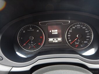 AUDI Q3 2.0 TDI, ČR, S-TRONIC - 19