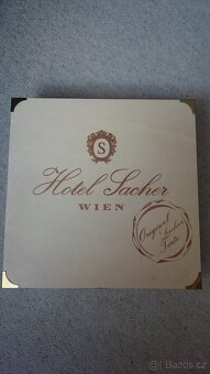 Vánoční ubrusy, baňky, svíčky, svícny,... - retro. - 19