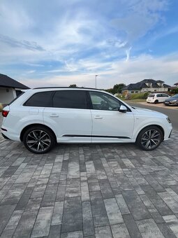 2022 Audi Q7 s line quattro - 19