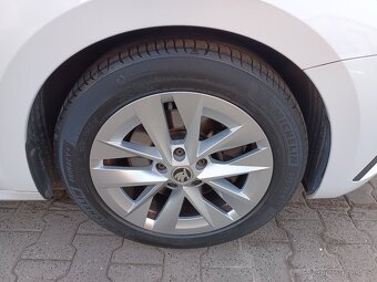 Škoda Octavia 4 2.0TDI 110kW DSG Virtual Matrix ACC DCC HUD - 19