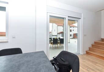☀Vodice(HR)-Zariadený 2-podlažný luxusný rodinný dom☀ - 19