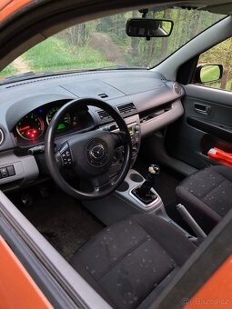 Prodám Mazda 2 na náhradní díly, stk do 4/26 - 19