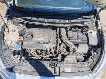 Kia Ceed levně 1,4CrDi 66kW r.v.2015 - 19