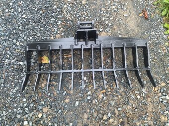 Příslušenství pro bagry,lžíce,lopaty - 19