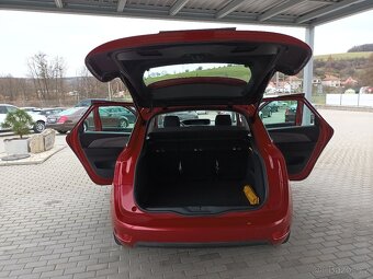 Citroën C4 Picasso 1,2 PT,81KW,DIGIKLIMA,KOLA - 19