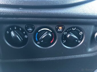 Ford Transit L2H2 R.V. 2015 2.2tdci 92Kw 9MÍST Klimatizace - 19