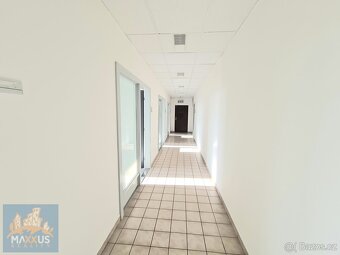 OFFICE P-9 - pronájem kancelářských prostor (221 m2),  Praha - 19