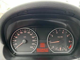 Prodám BMW E87 116i, 90KW.  EDITION Paket - 19