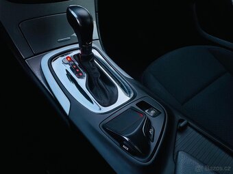 Opel Insignia 2.0CDTi AUTOMAT SENZORY TAŽNÉ BEZ ADBLUE - 19