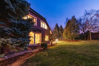 Prodej prostorného rodinného domu 6+kk v klidné lokalitě Hor - 19