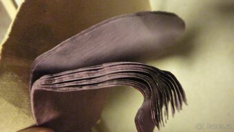 ELEKTRONICKÉ ZAŘÍZENÍ S PŘÍSLUŠENSTVÍM, VÝBAVOU - 19