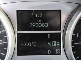 Mercedes-Benz 320 cdi 165 kw polokůže 6míst - 19