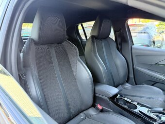 Peugeot 208 GT LINE, 100koní, Automat 8st., Navigace - 19