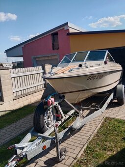 Motorový člun Helwig - 19